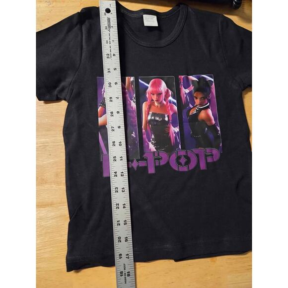 KPop Demon Hunters Girls Graphic T Youth Small 120 NWOT Black Purple 100% Cotton - Picture 3 of 4